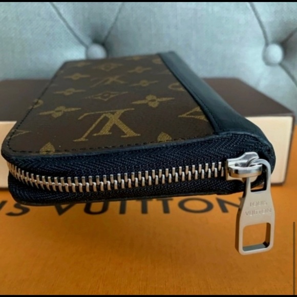 100% authentic Louis Vuitton ZIPPY Monogram Macassar wallet - Picture 10 of 15
